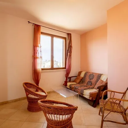 Appartamenti Borgo Terra קסטריניאנו דל קאפו